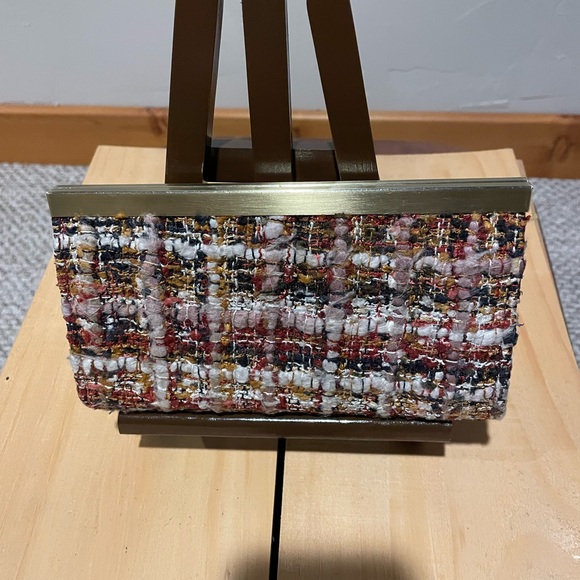 Patricia Nash Red and Gold Tweed Clutch - Picture 2 of 5